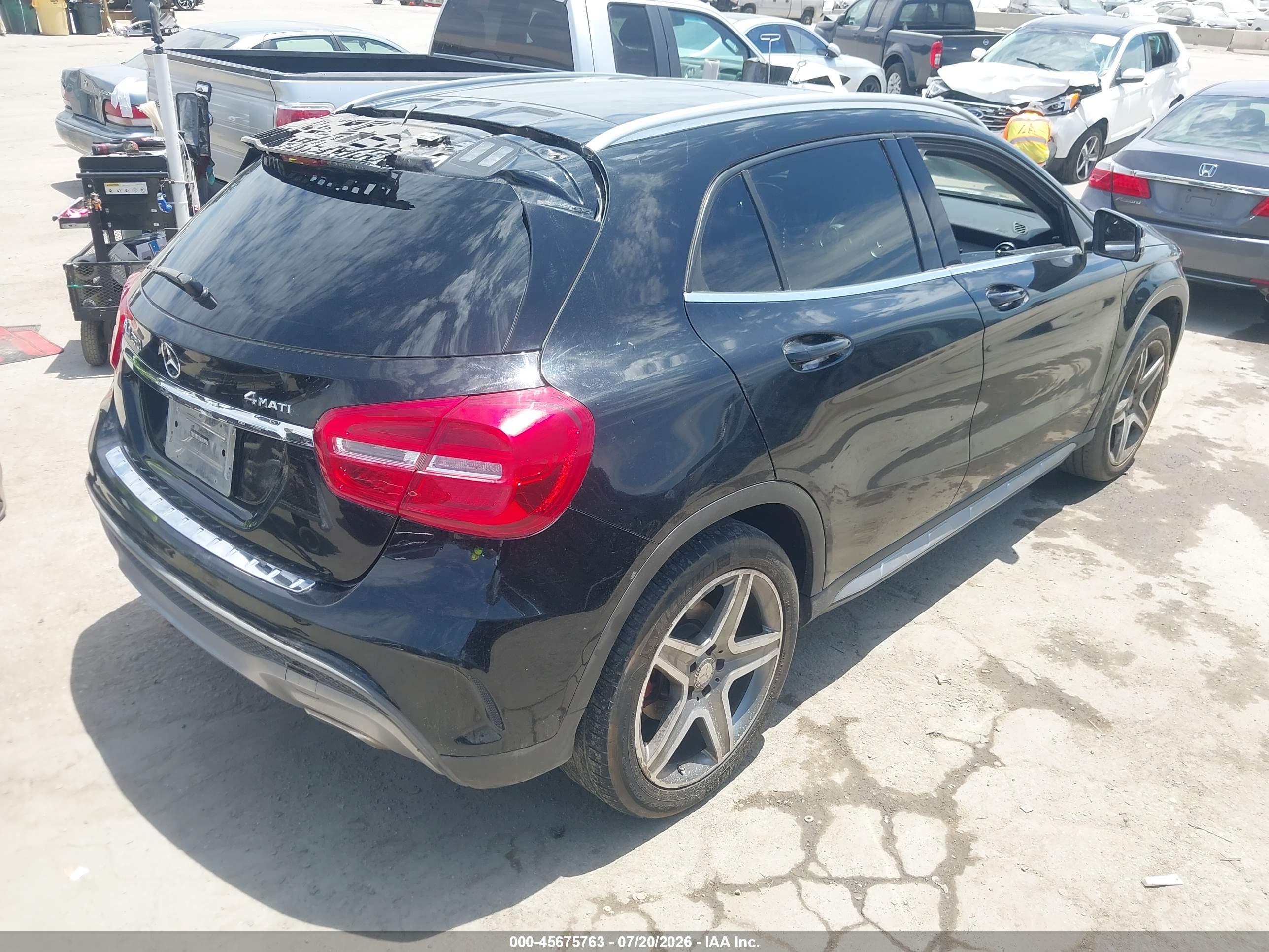 2015 MERCEDES-BENZ GLA 250 4MATIC