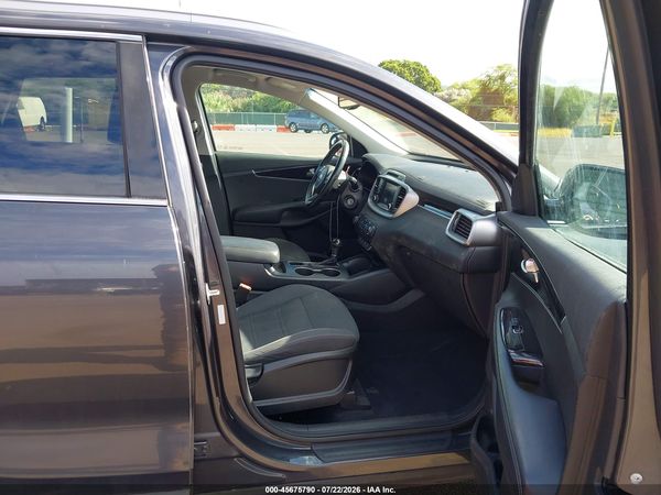 2017 KIA SORENTO 2.4L LX