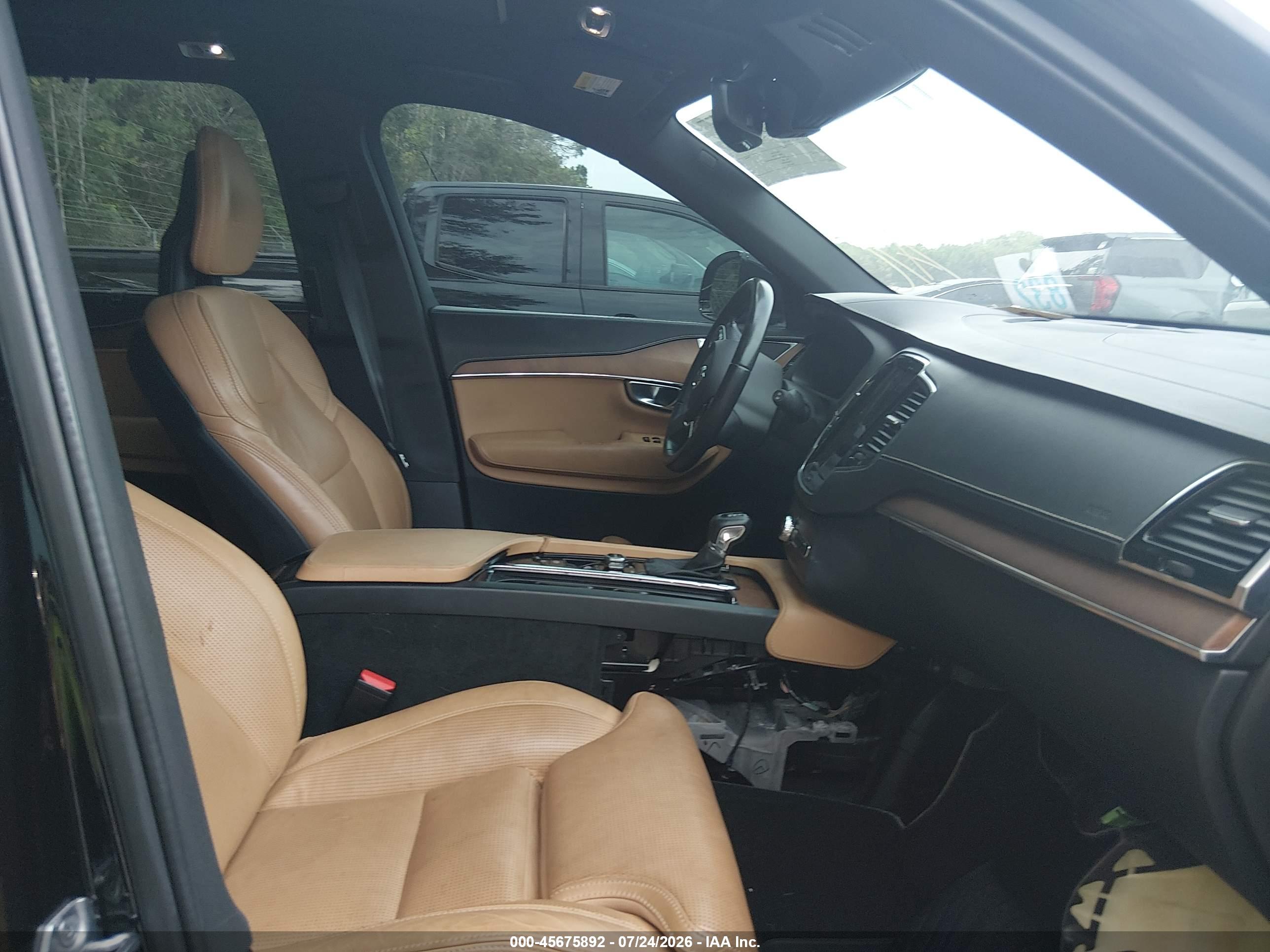 2017 VOLVO XC90 T6 INSCRIPTION