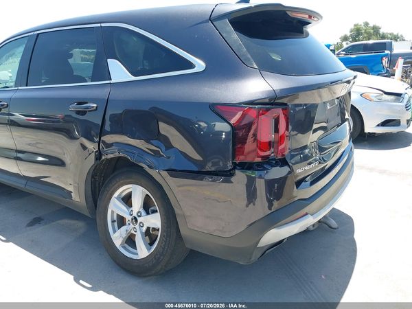 2025 KIA SORENTO LX