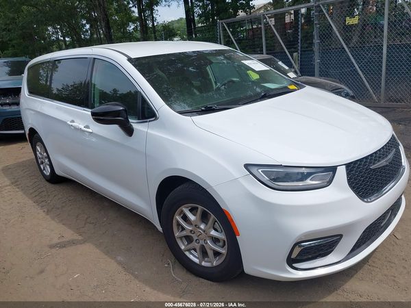 2024 CHRYSLER PACIFICA TOURING L — I1