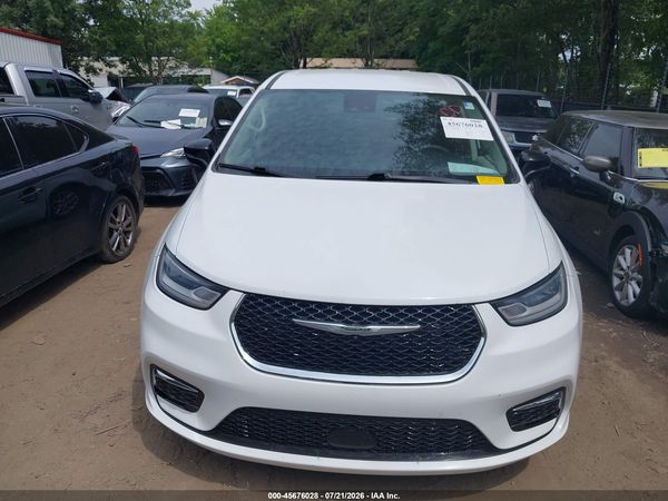 2024 CHRYSLER PACIFICA TOURING L — I115