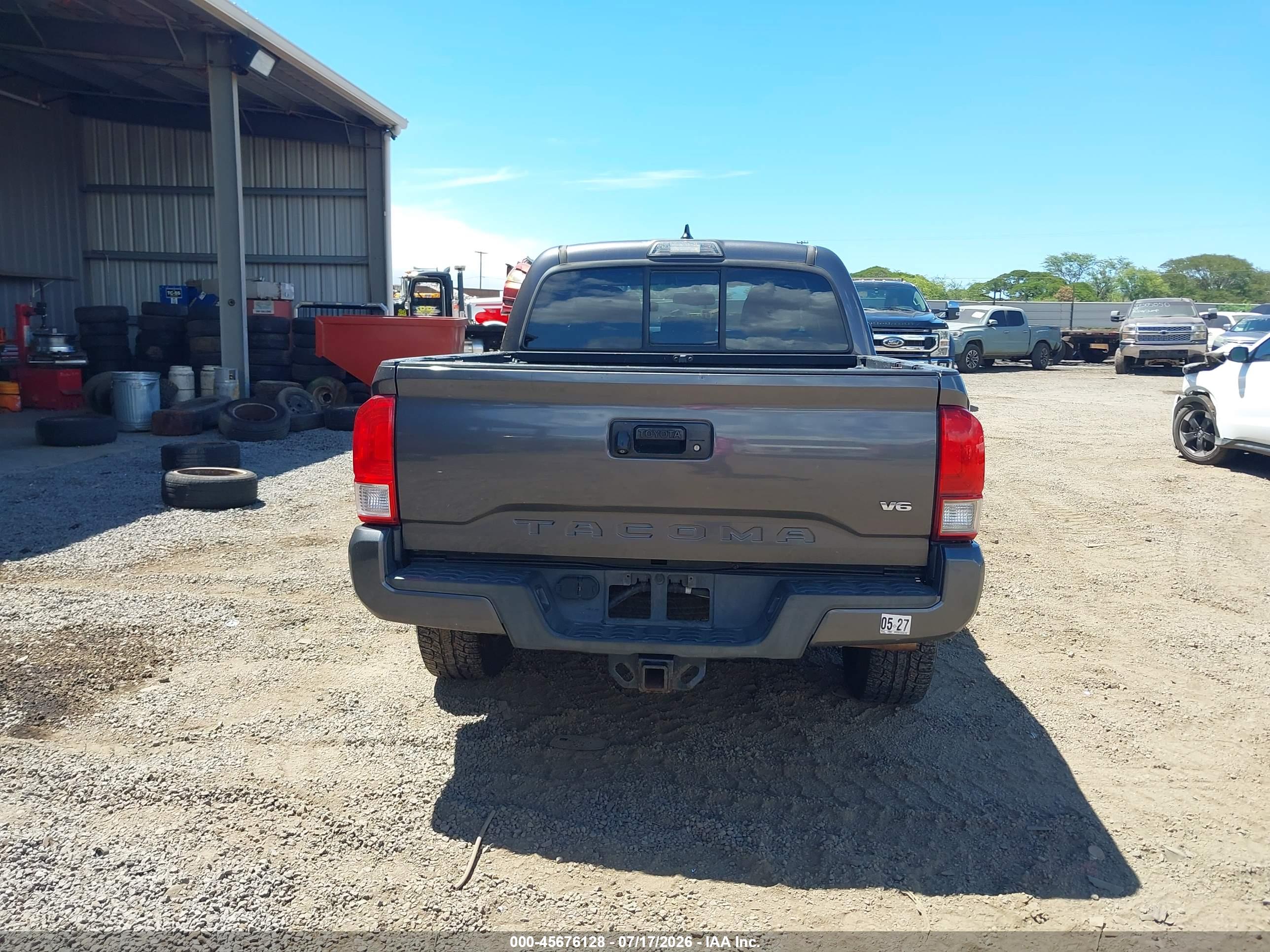 2016 TOYOTA TACOMA
