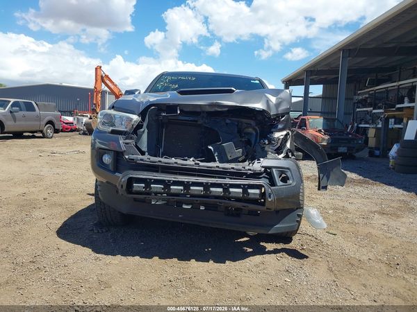 2016 TOYOTA TACOMA