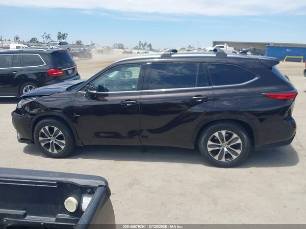 2020 TOYOTA HIGHLANDER XLE