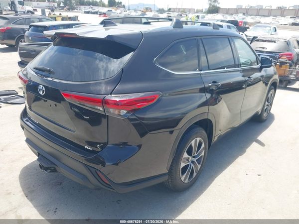 2020 TOYOTA HIGHLANDER XLE