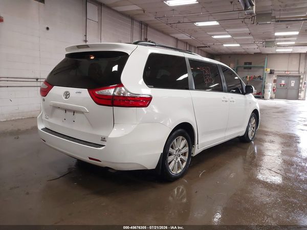 2017 TOYOTA SIENNA LE 7 PASSENGER — I4