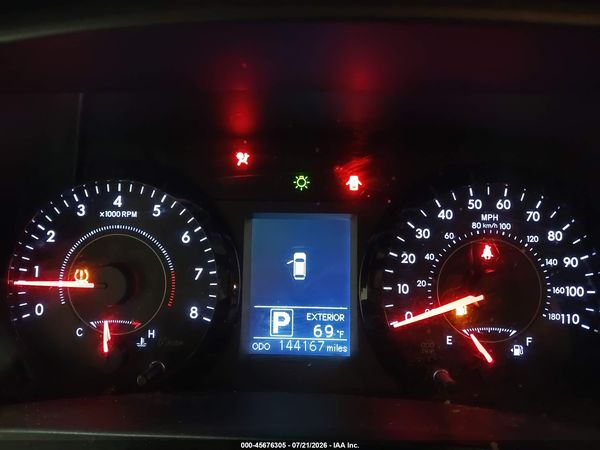 2017 TOYOTA SIENNA LE 7 PASSENGER — I7