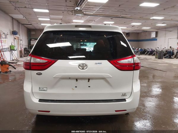 2017 TOYOTA SIENNA LE 7 PASSENGER — I119
