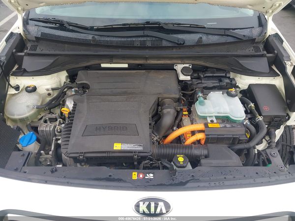 2017 KIA NIRO LX