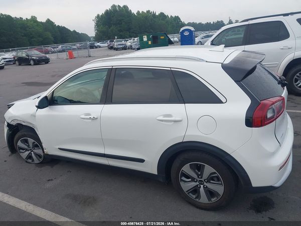 2017 KIA NIRO LX