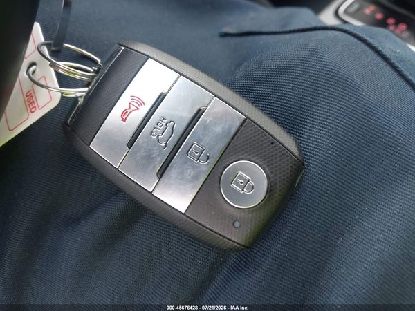 2017 KIA NIRO LX