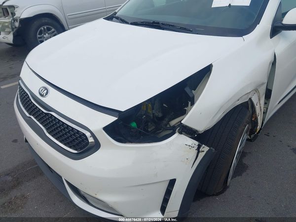 2017 KIA NIRO LX