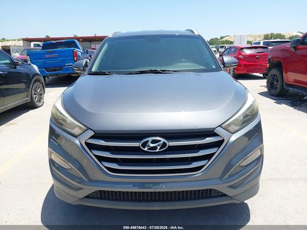 2017 HYUNDAI TUCSON SE PLUS