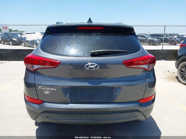 2017 HYUNDAI TUCSON SE PLUS