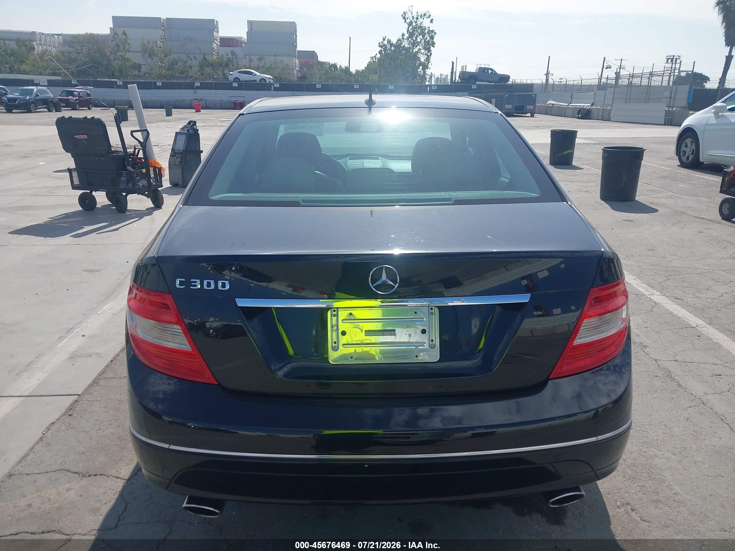 2011 MERCEDES-BENZ C 300 C300