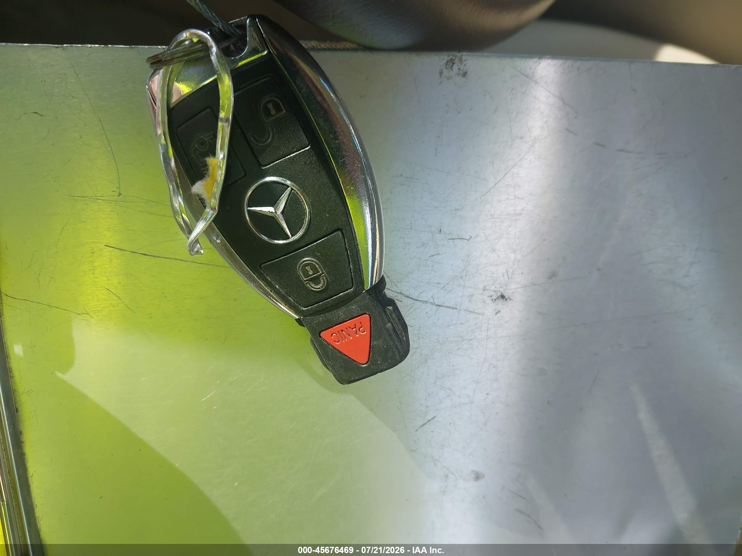 2011 MERCEDES-BENZ C 300 C300
