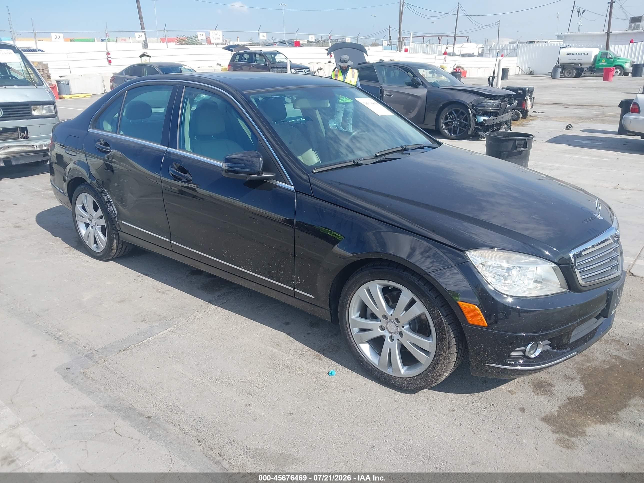 2011 MERCEDES-BENZ C 300 C300