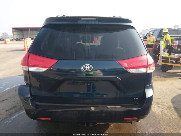 2012 TOYOTA SIENNA LE V6 8 PASSENGER