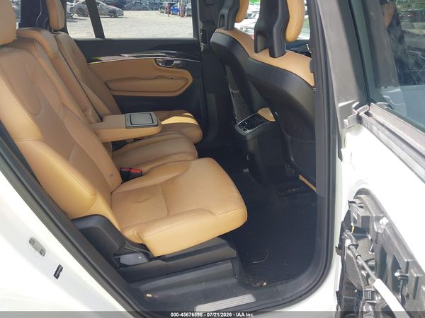 2018 VOLVO XC90 T6 MOMENTUM