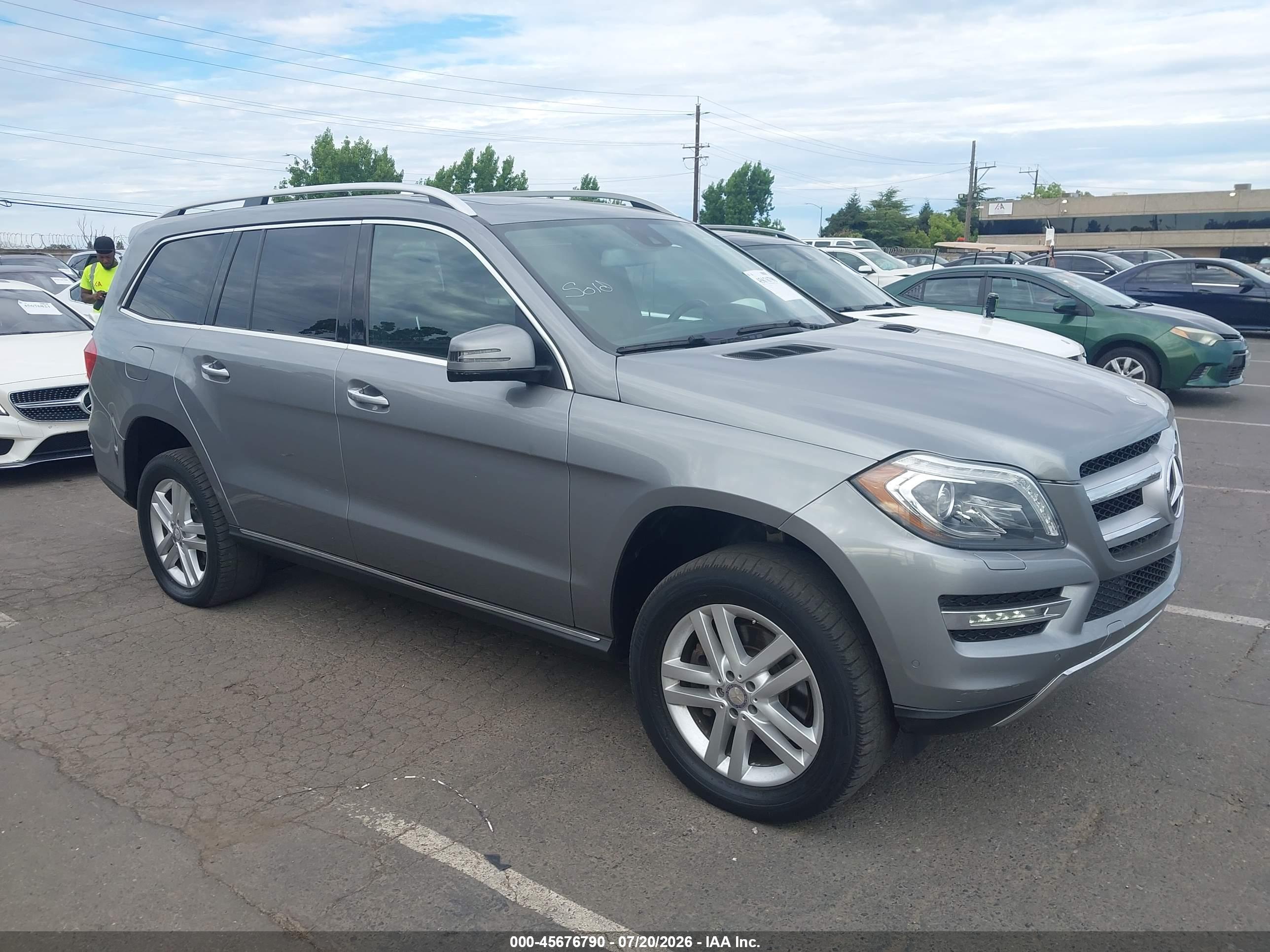 2015 MERCEDES-BENZ GL 450 4MATIC