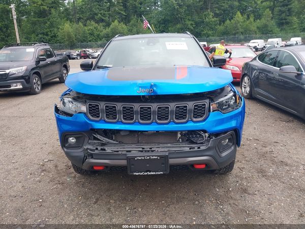 2025 JEEP COMPASS TRAILHAWK 4X4