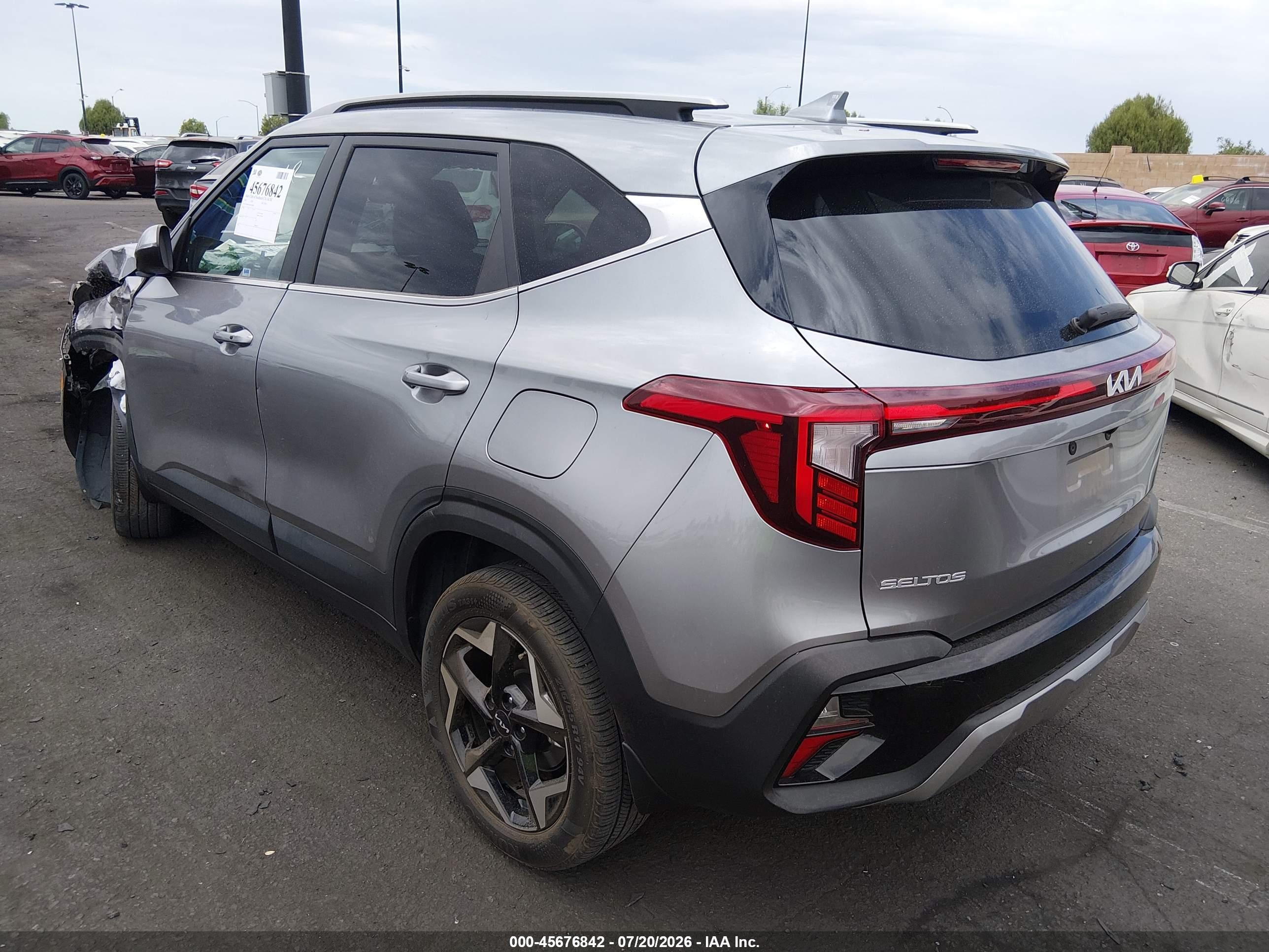 2024 KIA SELTOS EX