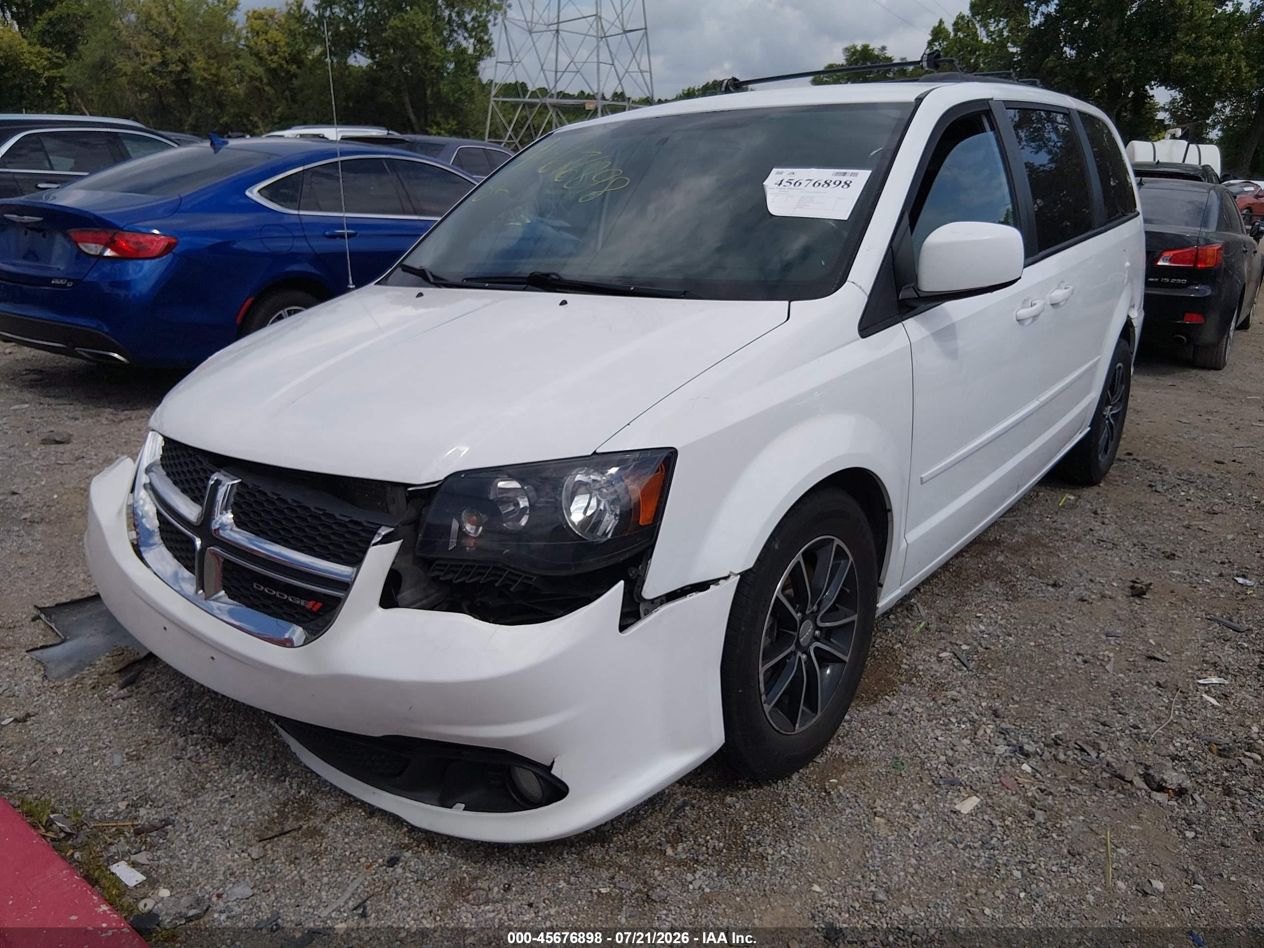 2017 DODGE GRAND CARAVAN GT — I2