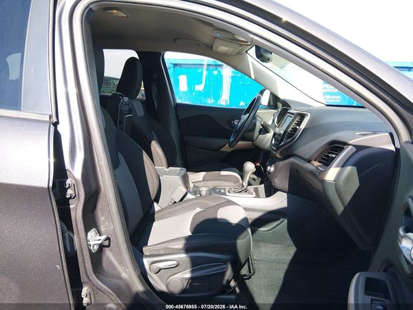 2018 JEEP CHEROKEE LATITUDE FWD