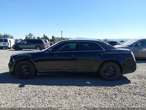 2012 CHRYSLER 300 Base/Limited — I117