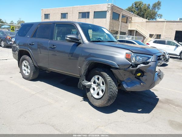 2022 TOYOTA 4RUNNER SR5 PREMIUM
