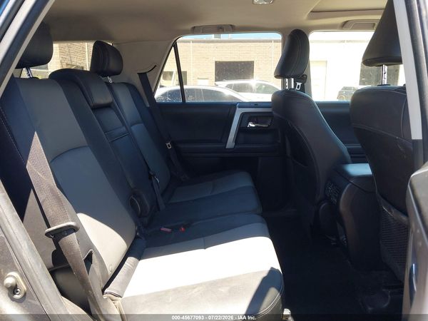 2022 TOYOTA 4RUNNER SR5 PREMIUM