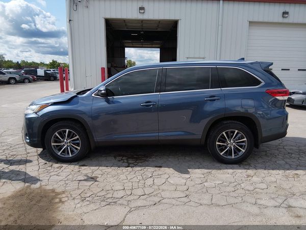 2019 TOYOTA HIGHLANDER XLE