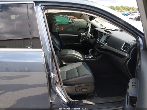 2019 TOYOTA HIGHLANDER XLE