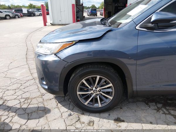 2019 TOYOTA HIGHLANDER XLE