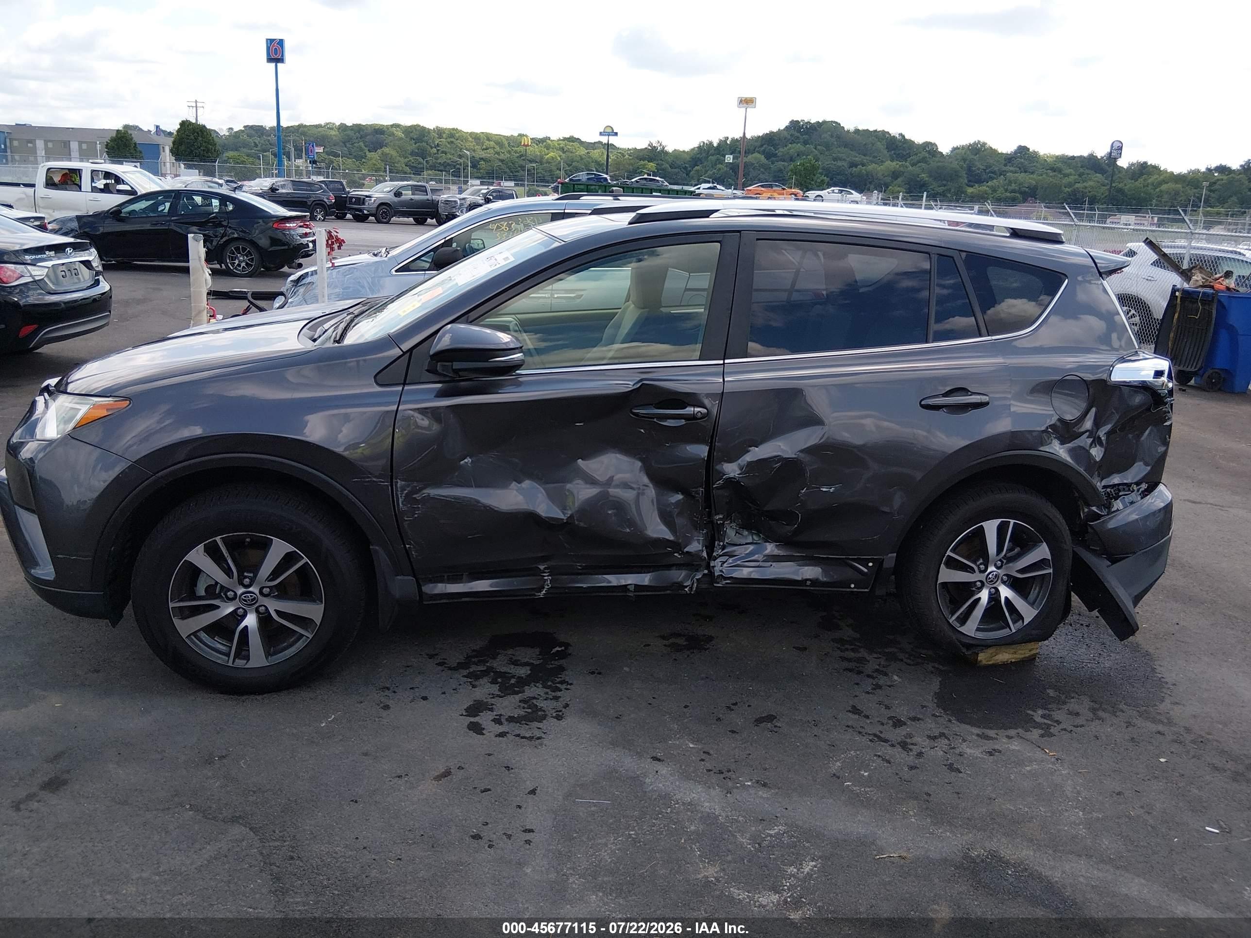 2016 TOYOTA RAV4 XLE