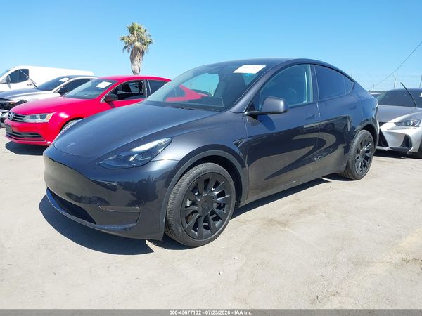 2025 TESLA MODEL Y