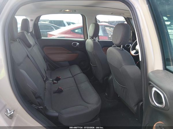 2015 FIAT 500L TREKKING — I8
