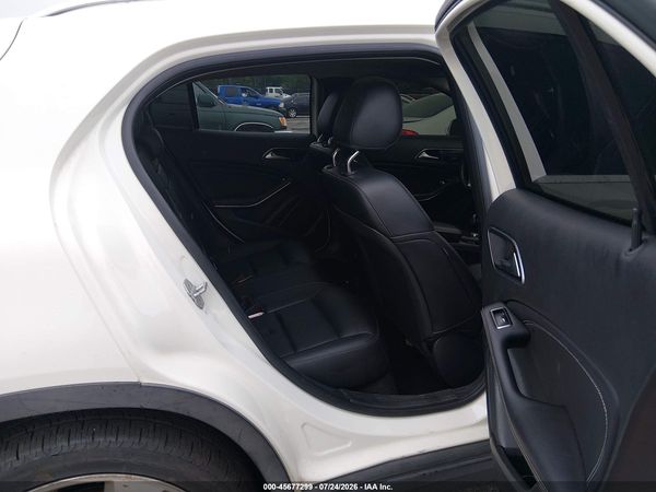 2015 MERCEDES-BENZ GLA 250 4MATIC