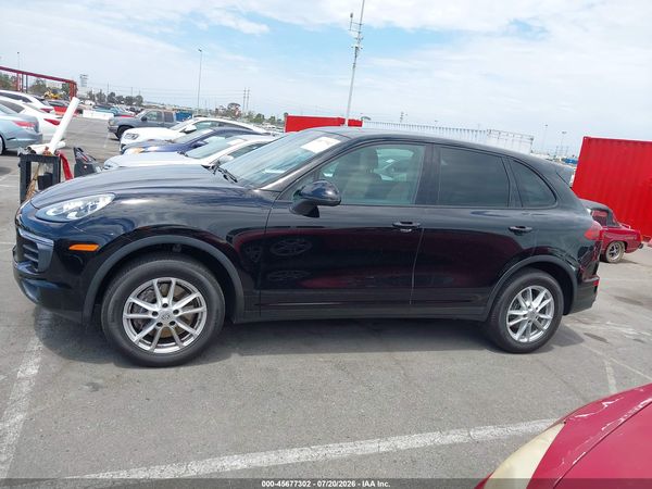 2017 PORSCHE CAYENNE