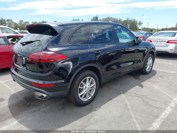 2017 PORSCHE CAYENNE