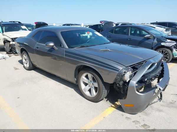 2012 DODGE CHALLENGER SXT