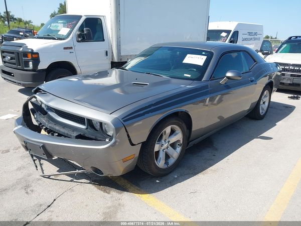 2012 DODGE CHALLENGER SXT