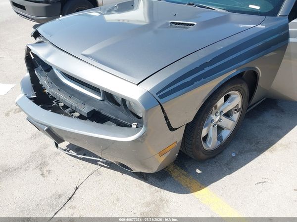 2012 DODGE CHALLENGER SXT