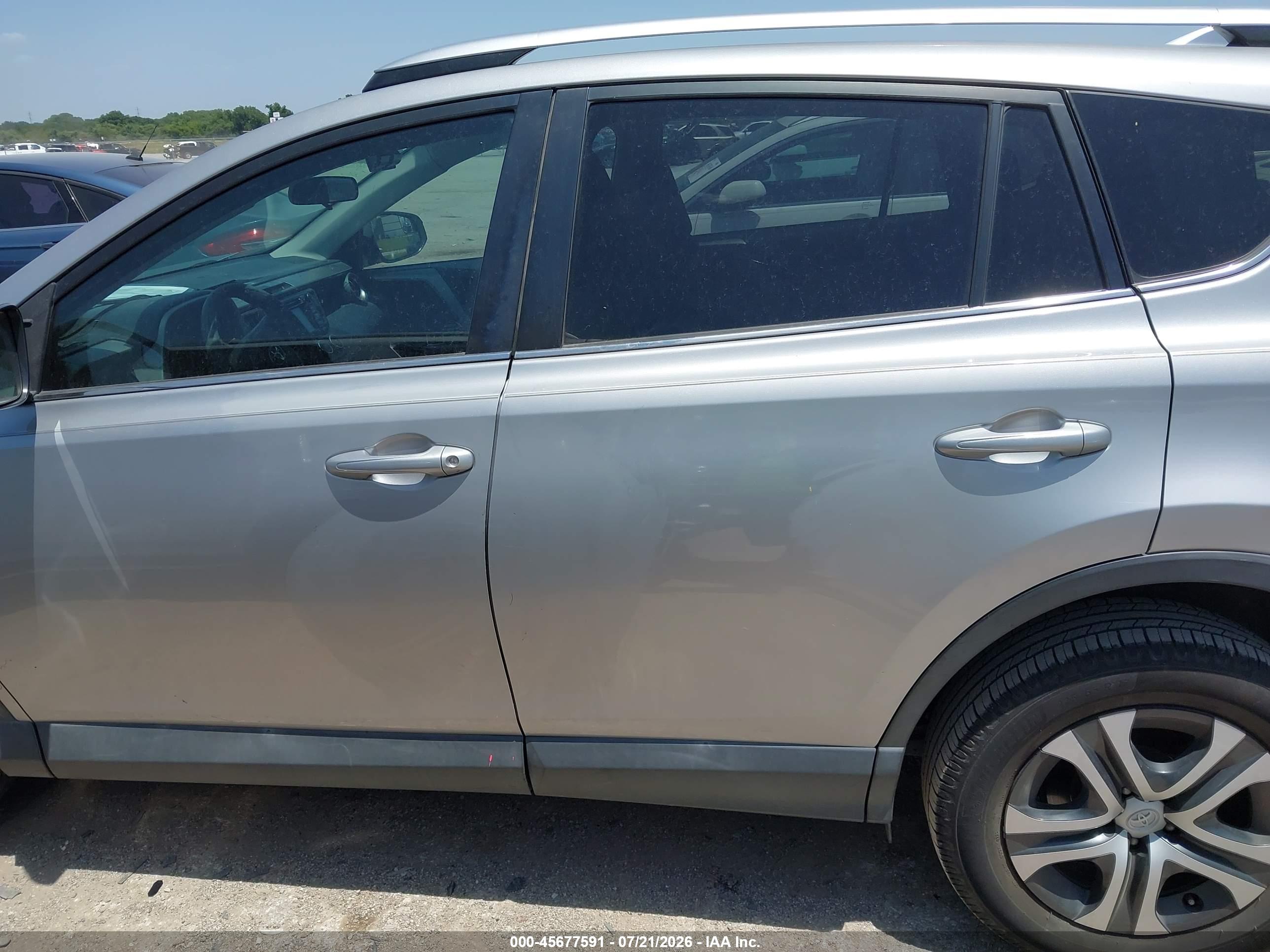 2016 TOYOTA RAV4 LE