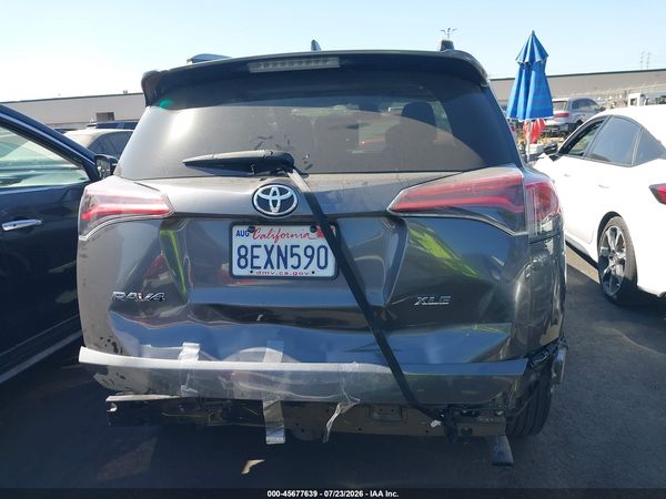 2018 TOYOTA RAV4 XLE