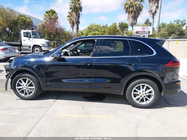 2016 PORSCHE CAYENNE