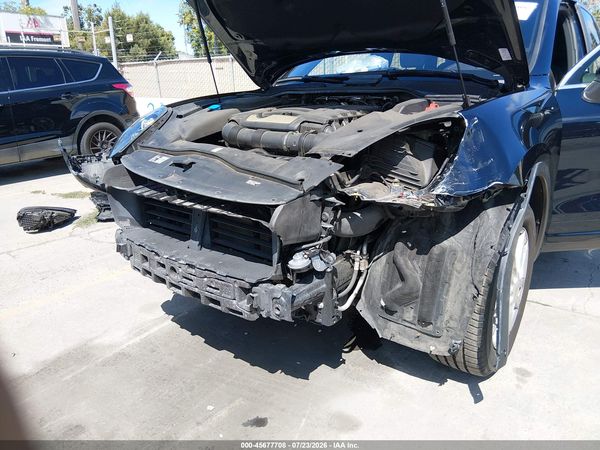 2016 PORSCHE CAYENNE