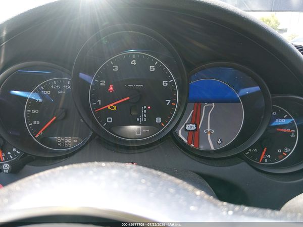 2016 PORSCHE CAYENNE