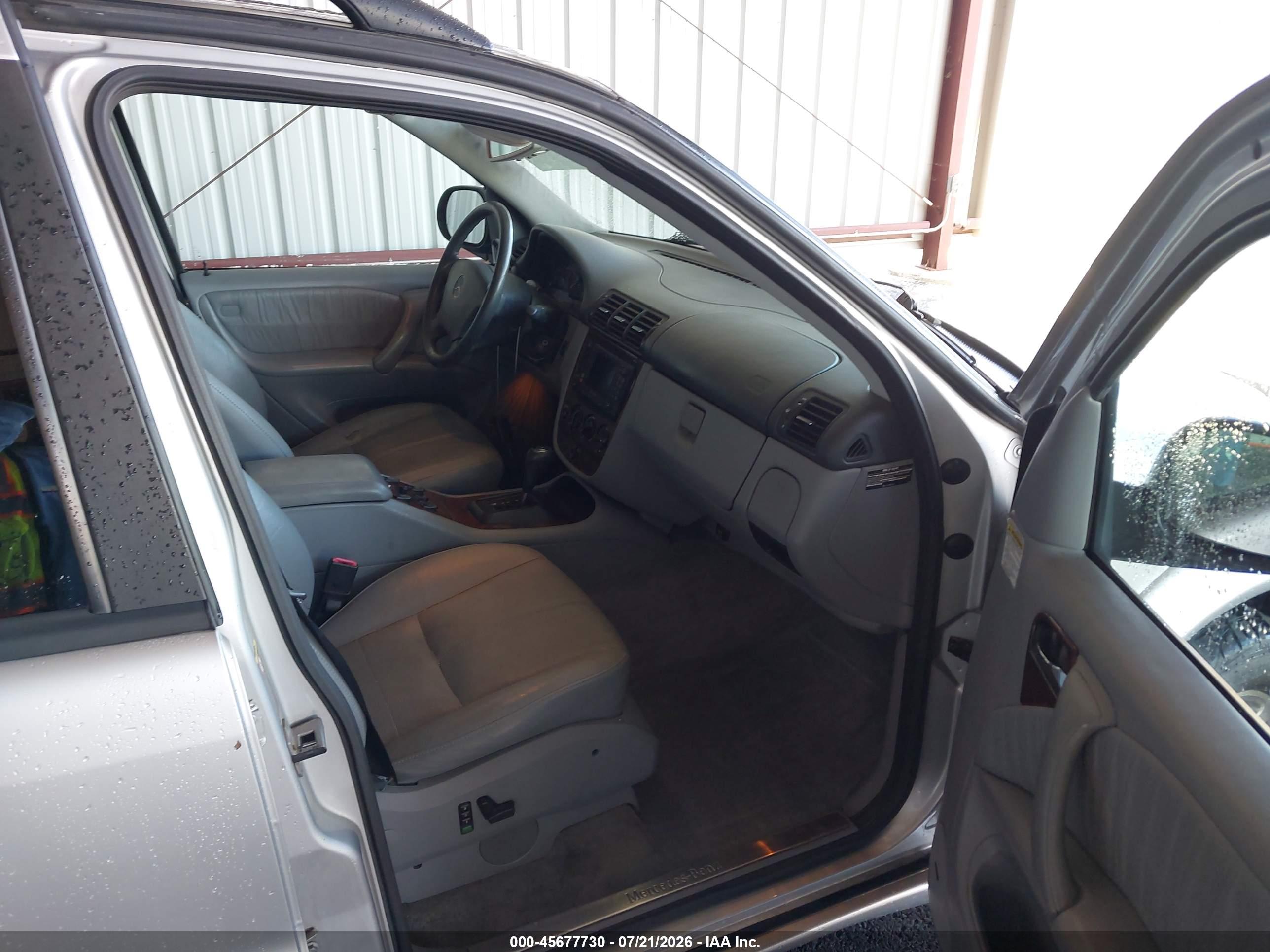 2001 MERCEDES-BENZ ML 320 ML320